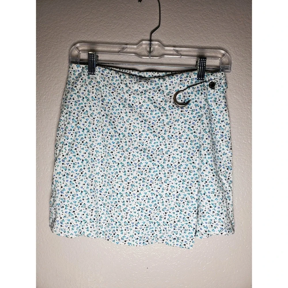 Justice Girls Size 14 Blue Floral Skort Built-In Shorts Wrap Style Stretch Skirt